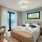 Cascada By Interhome * Muntić